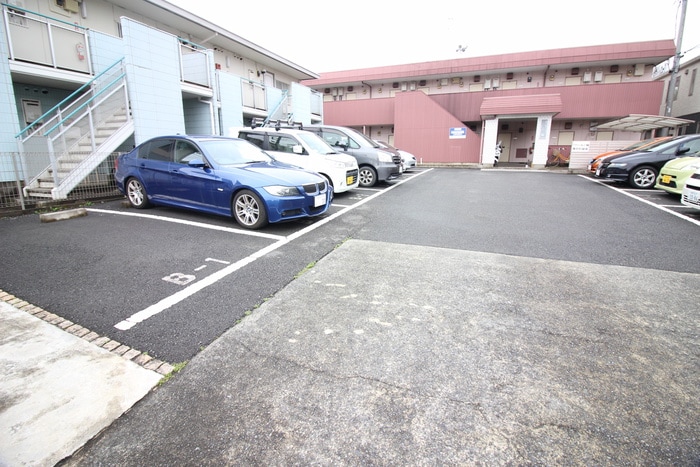 駐車場 セザールマンション三輪