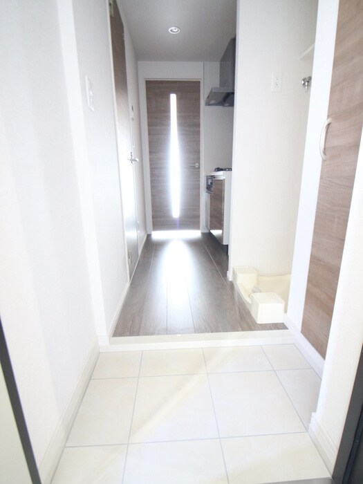 玄関 アルファコート王子２