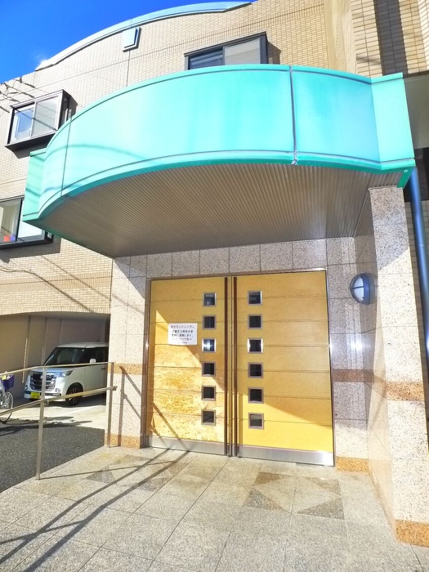 エントランス部分 グレ－スマンション