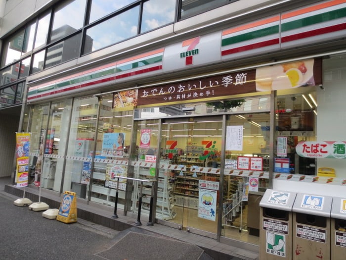 セブンイレブン(コンビニ)まで374m ラルジュ