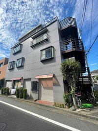 アンバーヒルズサカイ