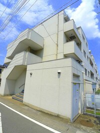 ヴィラ本町東