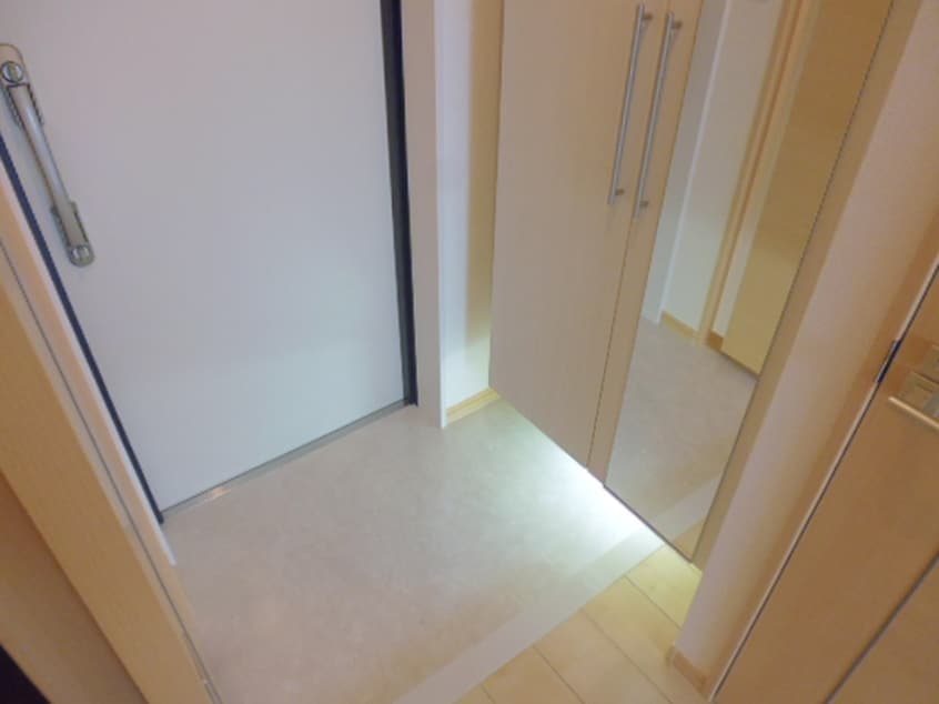 玄関 グランドルチェ白山