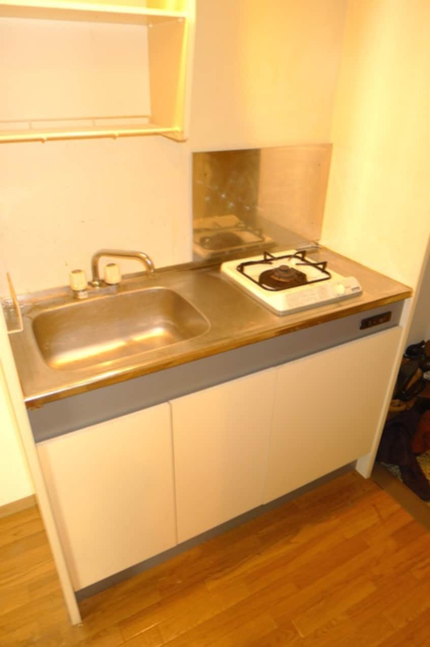 キッチン クレッセントＨＩＲＯ