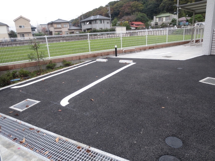 駐車場 マルイレジデンス湘南Ｂ