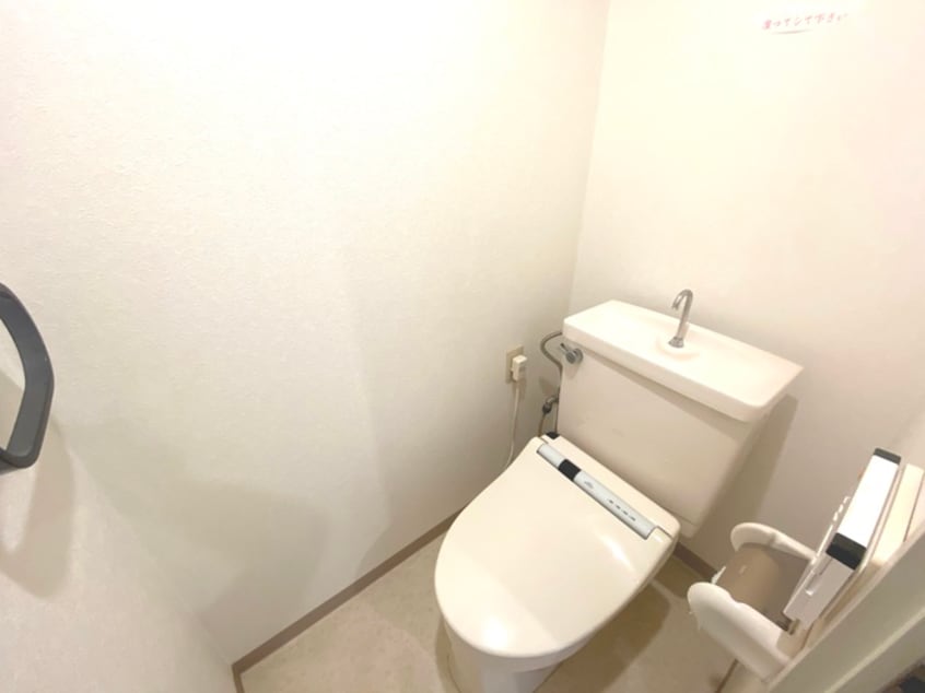 トイレ サンクレスト西原