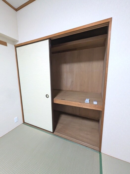 収納 レジデンスオ－ク