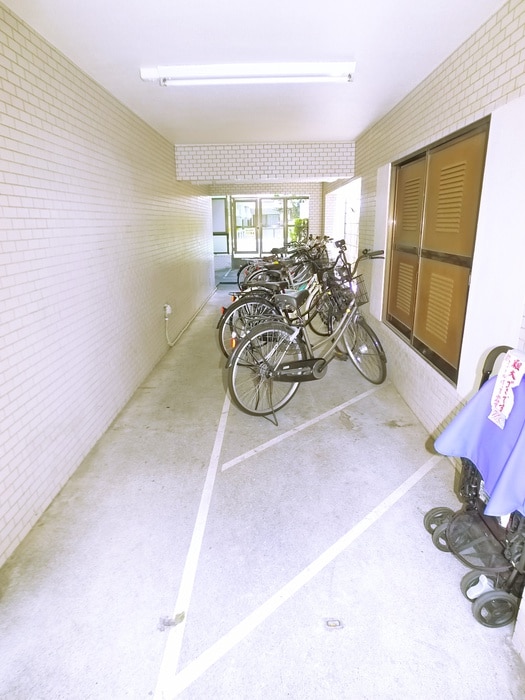 駐輪場 アーデル町屋