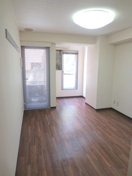 居室 ソフトタウン赤坂(215)