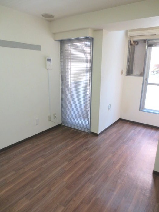 居室 ソフトタウン赤坂(215)