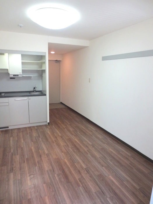 居室 ソフトタウン赤坂(215)