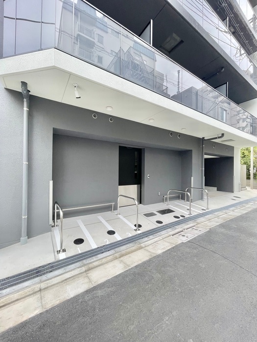 バイク置き場 SYFORME NEXT MUKOJIMA