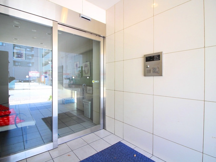 エントランス部分 ベニシア