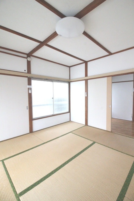 居室 メゾンサユリ