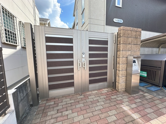 エントランス部分 グラシア