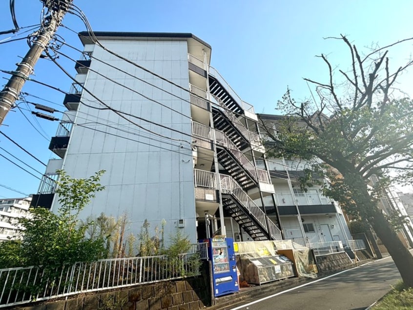 エントランス部分 b´CASA多摩永山Ⅱ re-born