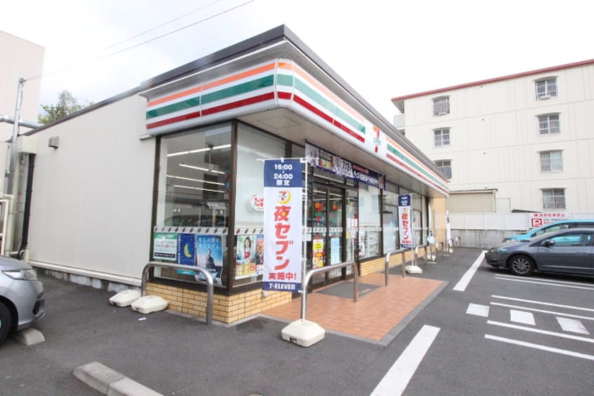セブンイレブン　多摩永山２丁目店(コンビニ)まで146m b´CASA多摩永山Ⅱ re-born