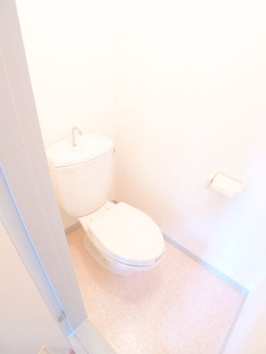 トイレ メゾンコムラ