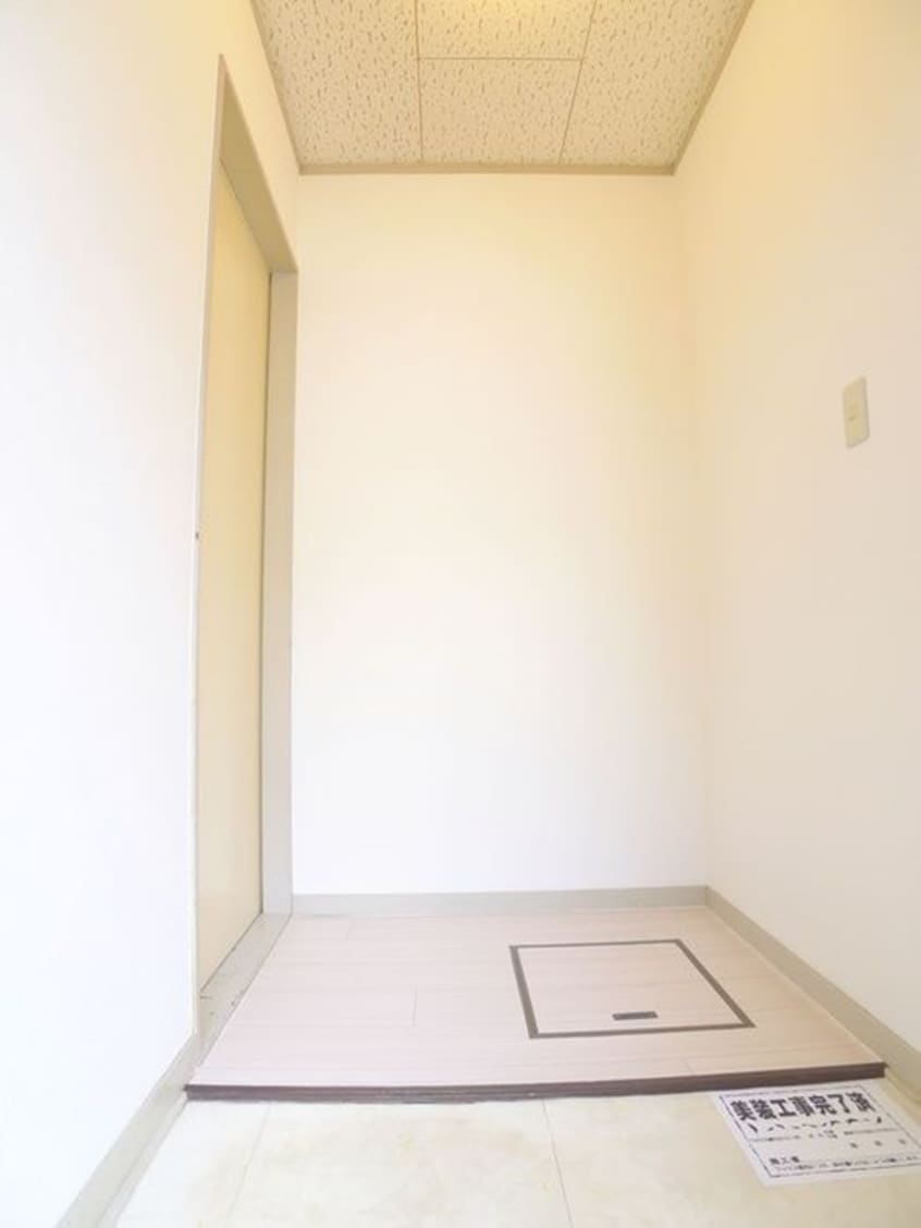 玄関 メゾンコムラ