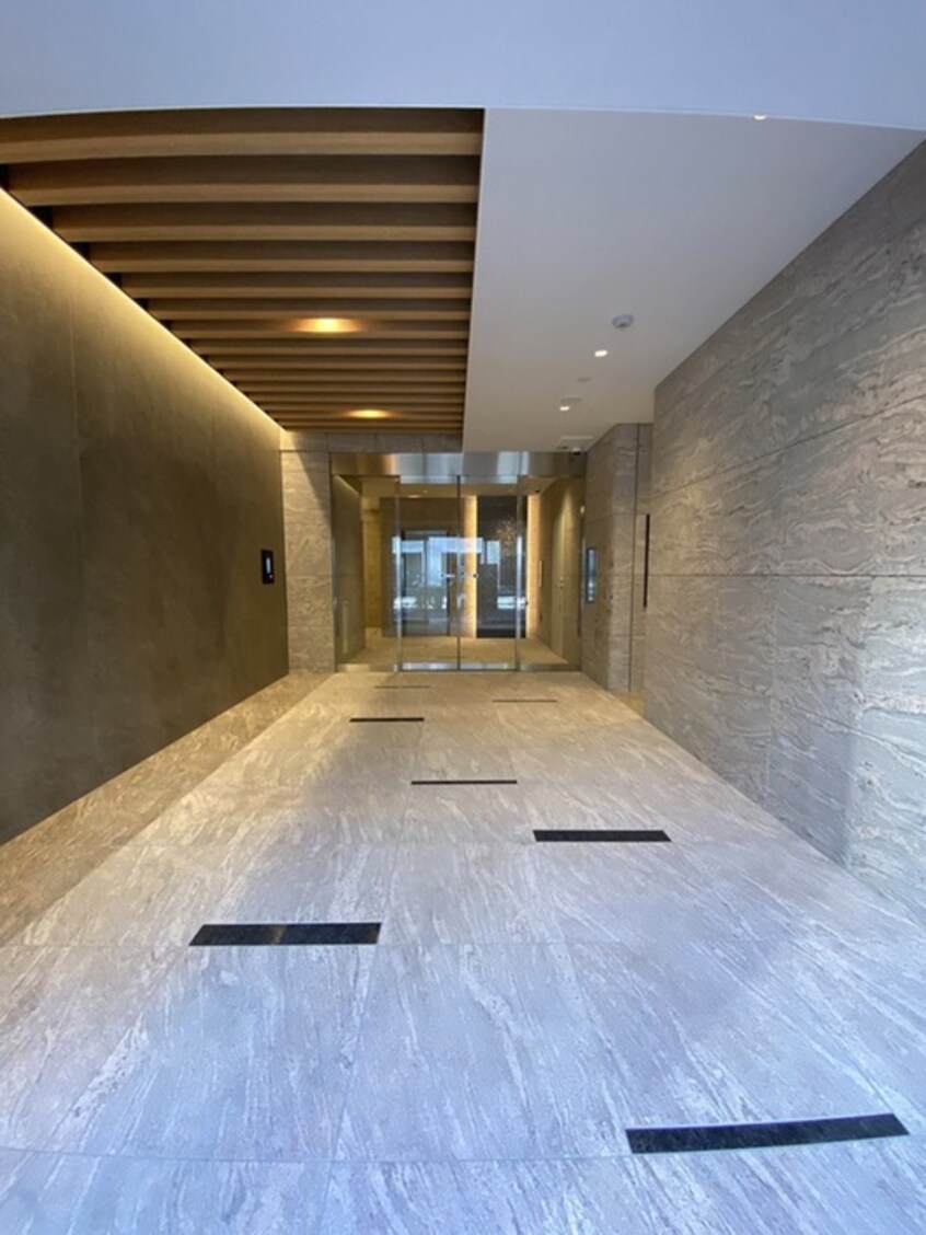 エントランス部分 ReveCitySendagaya