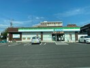 ファミリーマート　八王子堀之内店(コンビニ)まで330m コ－ポ亀龍