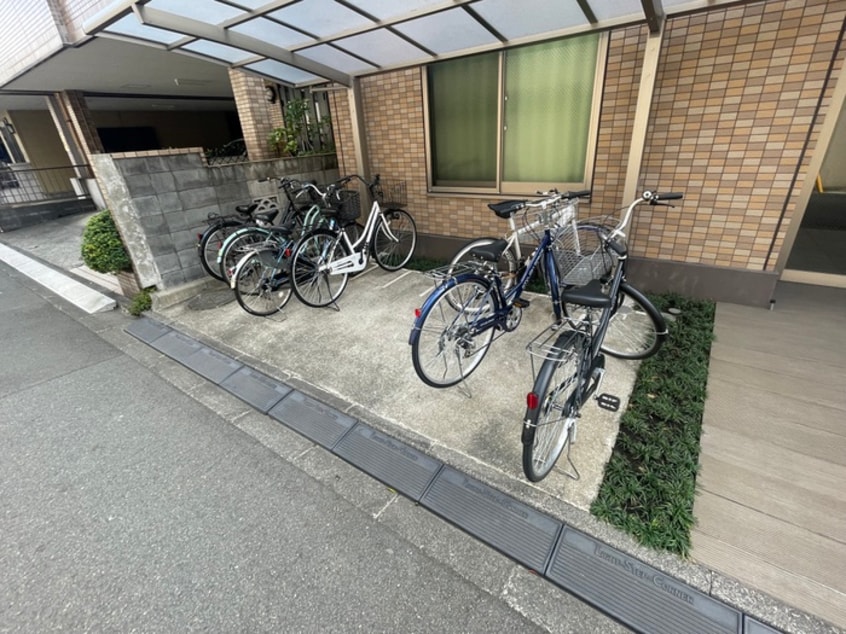 駐輪場 ＣｏＣｏフォレスト