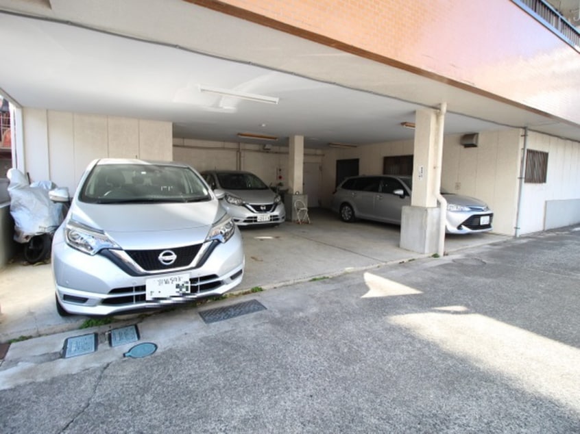 駐車場 寿マンション