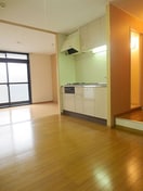 居室 ルイ－ズ大沼