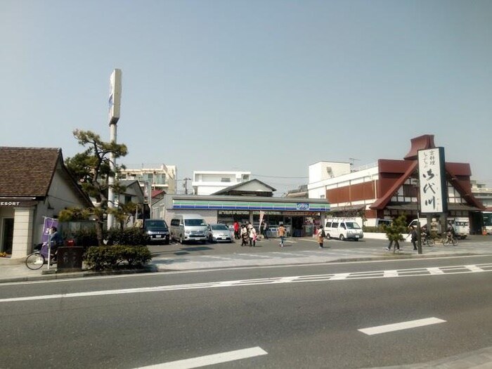 ローソン＋スリーエフ鎌倉由比ヶ浜店(コンビニ)まで450m ルミエ－ル