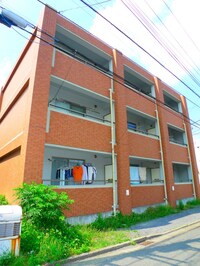 メゾンラフィーネ