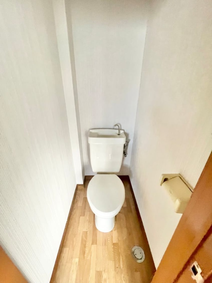 トイレ 岸ﾍﾟﾅﾃｽ