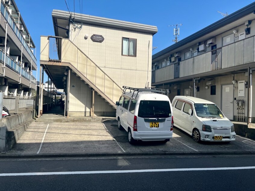 駐車場 サンクリスティー日吉