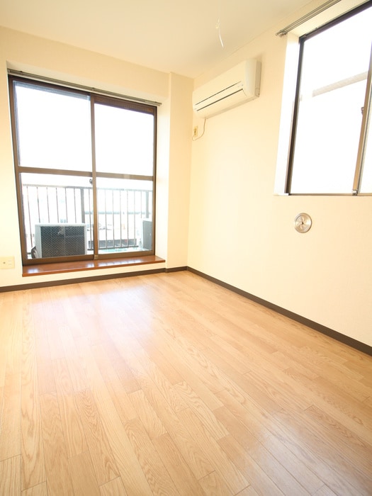 居室 ﾐｽﾀ-　B ﾋﾞﾙ