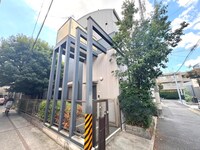アールフラット中落合