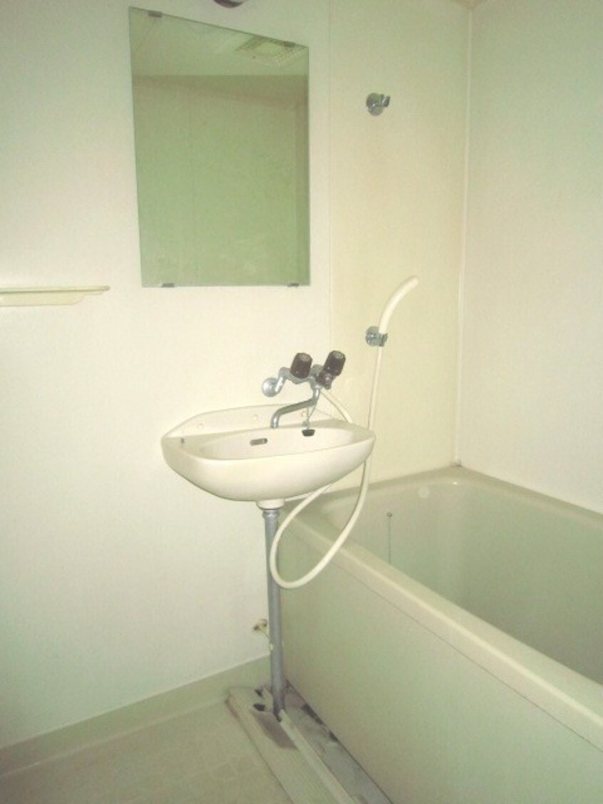 バス／シャワールーム等 サンハイツ