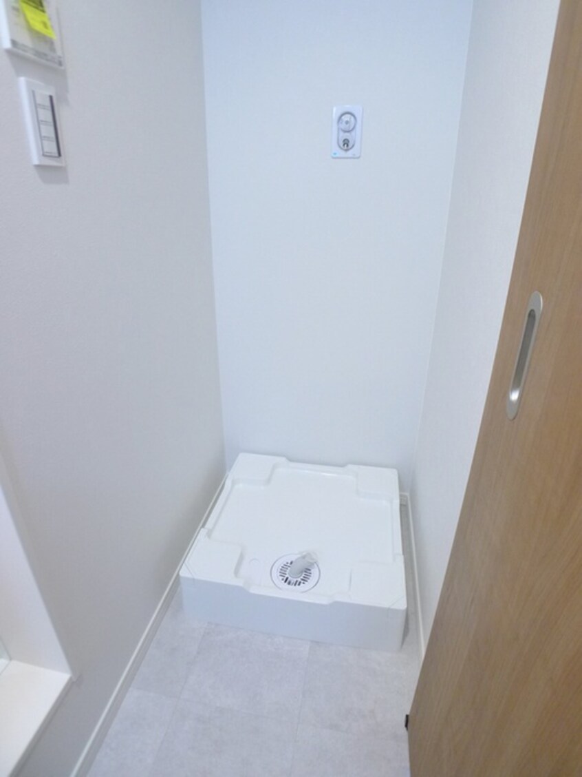 洗濯機置場 Lavie Akitsu