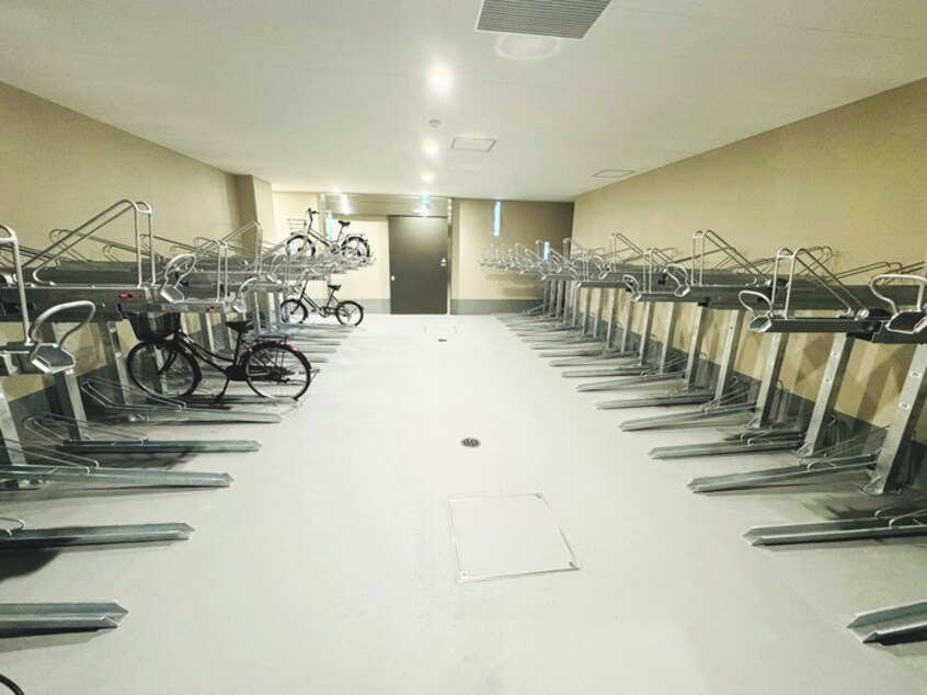 駐輪場 ミレーネ稲毛海岸