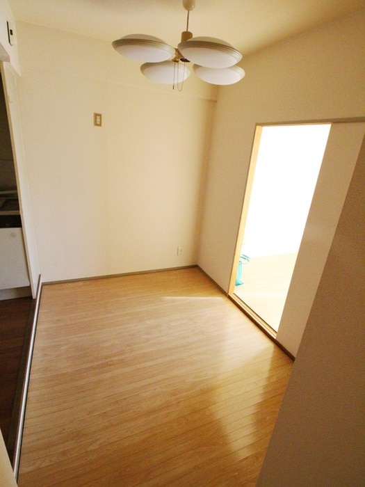 居室 ウィリアムヒルズ新都心