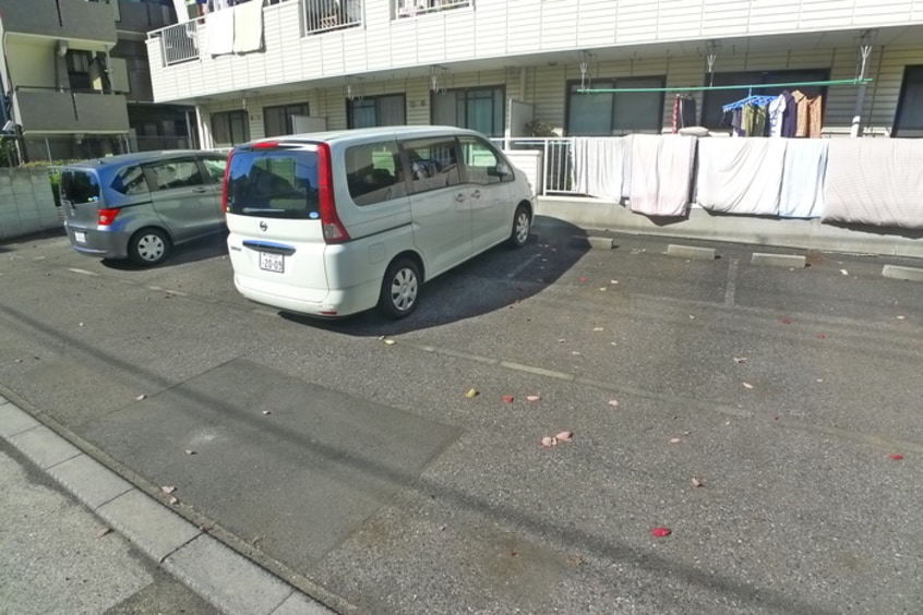 駐車場 ハイパレス