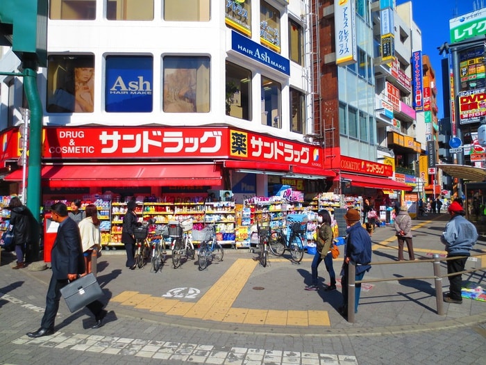サンドラッグ高円寺北口駅前店(ドラッグストア)まで444m ＣＡＳＡ　ＯＫＡＺＡＫＩ