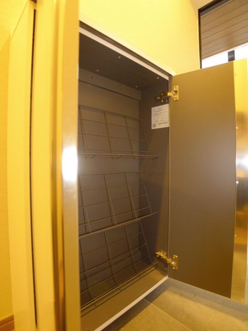 靴箱 ｼｴｽﾀｳﾞｨﾗ北千住ｱﾙﾎﾞﾙﾊｳｽ