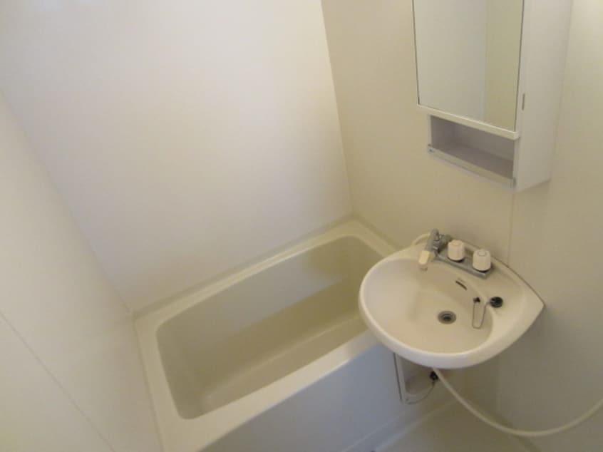 バス／シャワールーム等 クバラチ－ラ・Ｅ