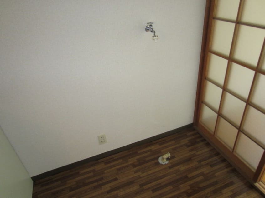 洗濯機置場 クバラチ－ラ・Ｅ