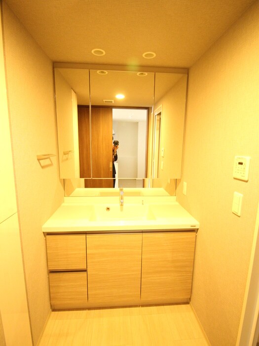 洗面 ﾘﾋﾞｵﾀﾜｰ小田急相模原(1704)