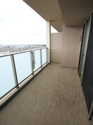ベランダ・バルコニー ﾘﾋﾞｵﾀﾜｰ小田急相模原(1704)