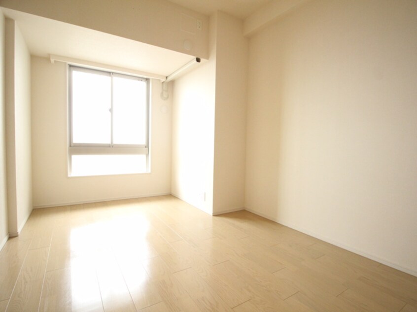 居室 ﾘﾋﾞｵﾀﾜｰ小田急相模原(1704)