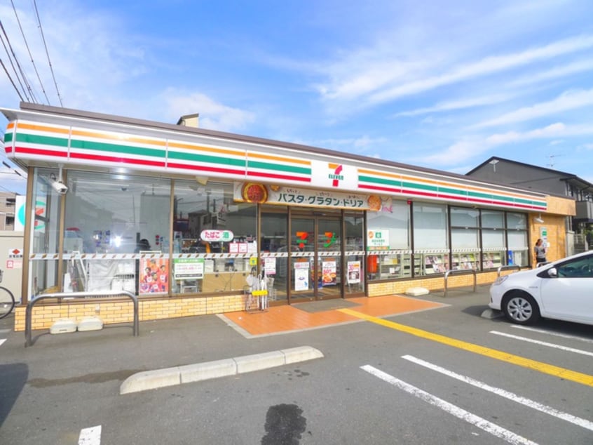 セブンイレブン(コンビニ)まで190m サンシエ大宮