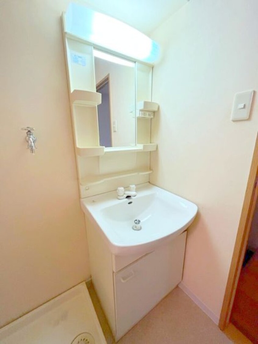 洗面 煉瓦館ＳＨＵＴＴＬＥⅦ