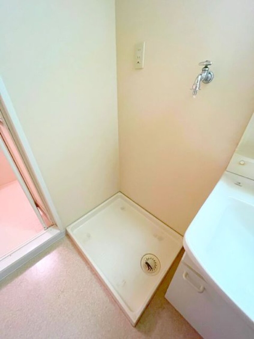 洗濯機置場 煉瓦館ＳＨＵＴＴＬＥⅦ