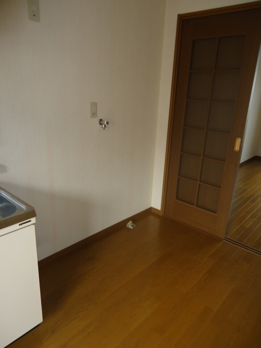 洗濯機置場 ハイツ栴檀